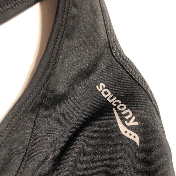 Saucony Women’s Black Workout Large Running Tank Top Built In Shelf Bra L EC - Picture 7 of 7